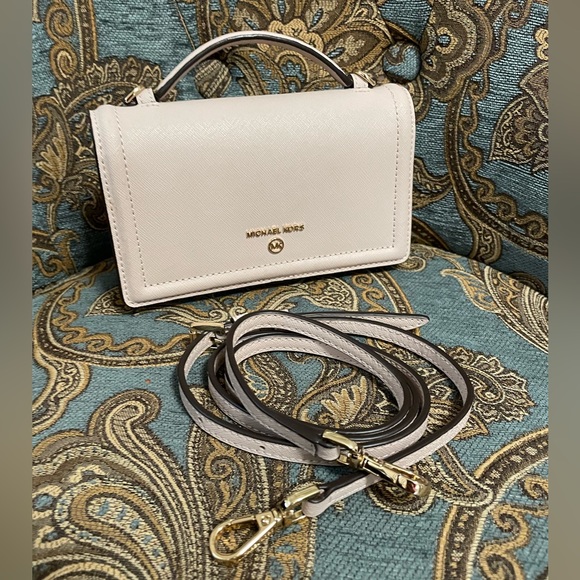 Michael Kors Handbags - Michael Kors Jet Set crossbody - new without tags